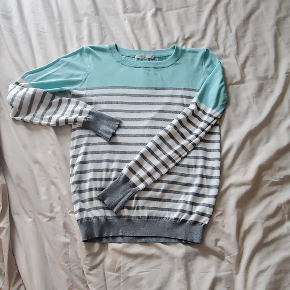 41 Hawthorne sweater - Picture 2 of 3